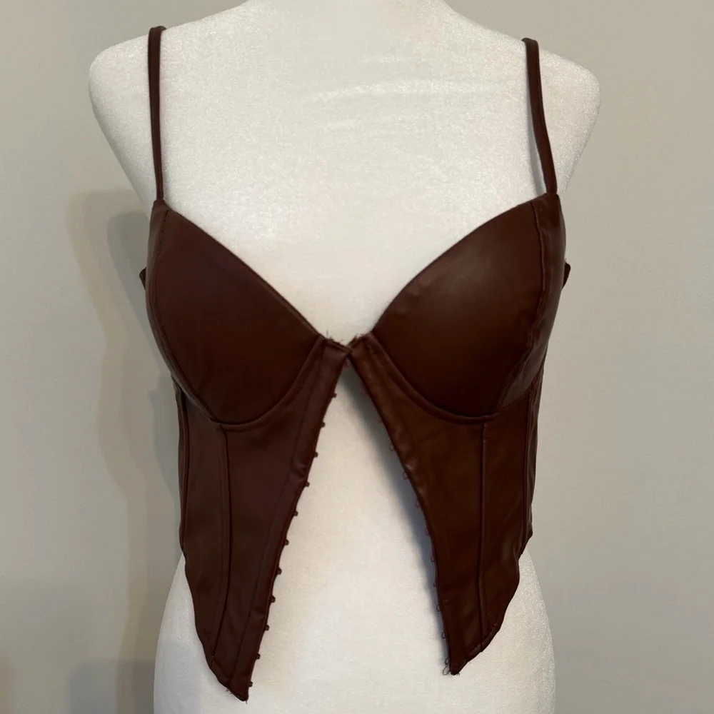 Windsor Size M Brown Leather Corset Tank
Crop Top Shirt Blouse - Picture 6 of 12